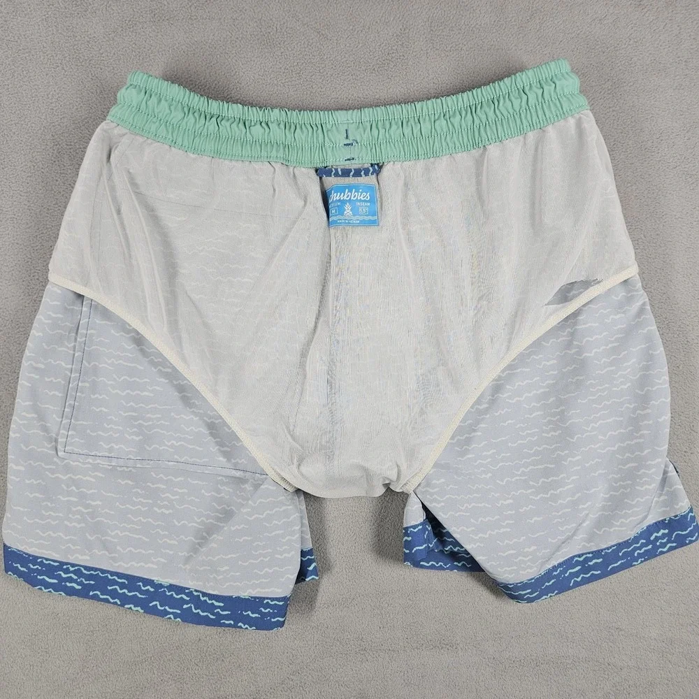 Chubbies Swim Trunks Mens Medium 5.5 Inch Inseam Swim Shorts Mesh Liner FLAW